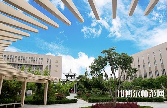 西安培華師范學院長安校區學費