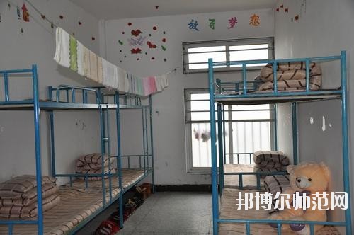 重慶市墊江縣幼師職業教育中心