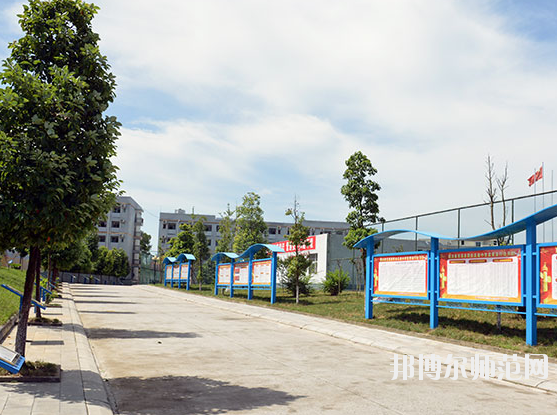蒼溪縣幼兒師范職業(yè)高級中學(xué)2020年報名條件、招生要求、招生對象 