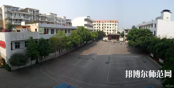 天府新區(qū)成人中等專業(yè)幼兒師范學(xué)校2020年報名條件、招生要求、招生對象