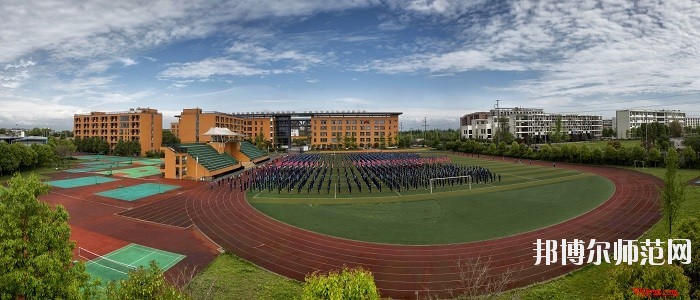 溫江燎原職業(yè)技術(shù)幼兒師范學校2020年報名條件、招生要求、招生對象