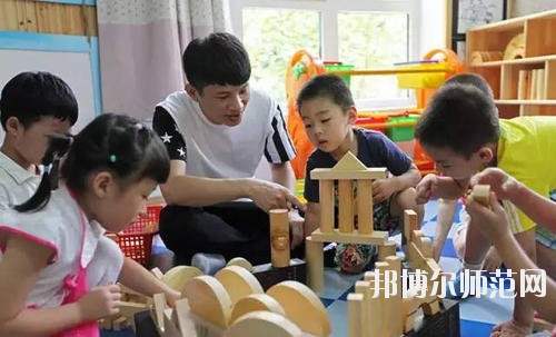 達州2020年幼師學校都有什么專業適合男生