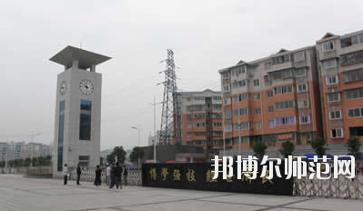 重慶市經(jīng)貿(mào)幼師中等專業(yè)學(xué)校怎么樣、好不好