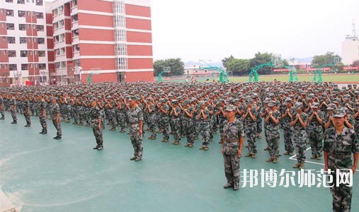 南充師范學校2023年學費、收費多少