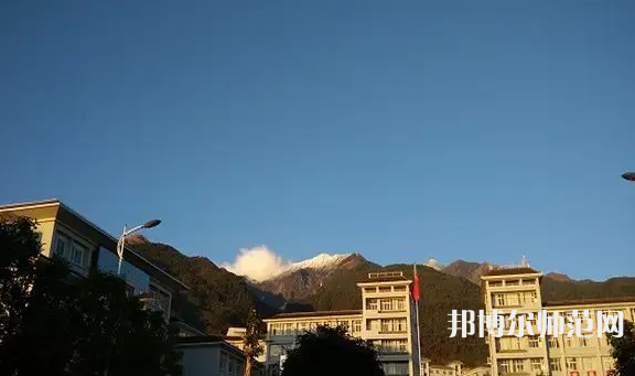 大理州幼師財貿(mào)學校2023年招生計劃