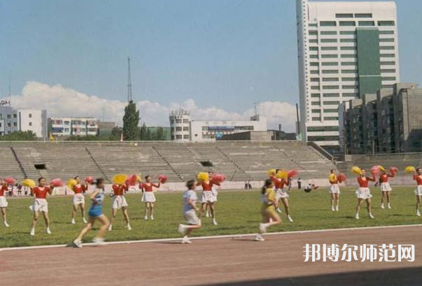 烏魯木齊職業(yè)師范大學(xué)2023年報(bào)名條件、招生要求、招生對象