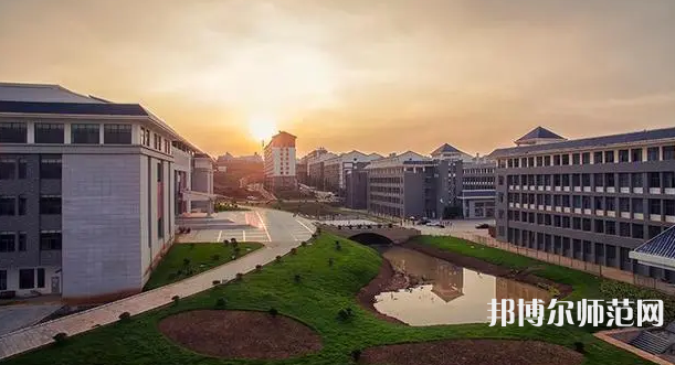 云南師范大學(xué)商學(xué)院海源校區(qū)2023年學(xué)費(fèi)、收費(fèi)多少