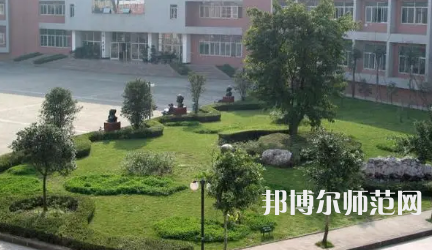 2023年成都莊園機(jī)電職業(yè)技術(shù)幼兒師范學(xué)校報(bào)名條件、招生對象